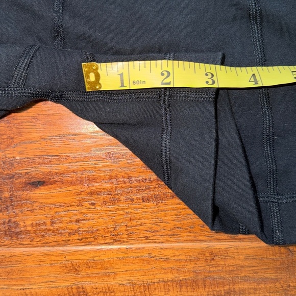 Athleta Girl Right Moves Stash Black Athletic Shorts, size 8-10 - Picture 6 of 6